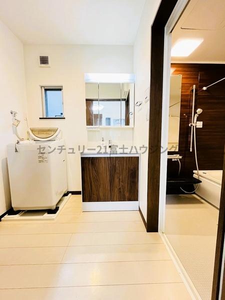 �_�ސ쌧������s�����̒��È�ˌ��Ă̐��ʑ�E���ʏ�