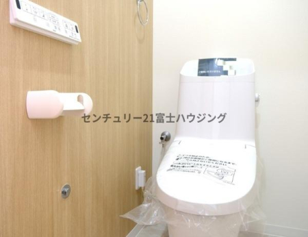 �_�ސ쌧������s�l�V���̒��È�ˌ��Ẵg�C��