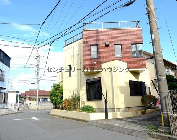 �_�ސ쌧������s�l�V���̒��È�ˌ��Ă̑O�ʓ��H�܂ތ��n�ʐ^