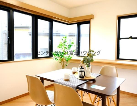 �_�ސ쌧������s�l�V���̒��È�ˌ��Ẵ��r���O