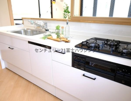 �_�ސ쌧������s�l�V���̒��È�ˌ��ẴL�b�`��