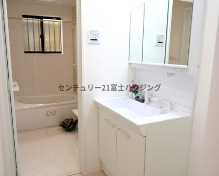 �_�ސ쌧������s�l�V���̒��È�ˌ��Ă̐��ʑ�E���ʏ�