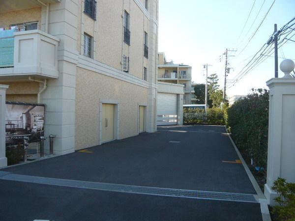 �_�ސ쌧����s�ғ����C��3���ڂ̒��Ã}���V�����̉摜