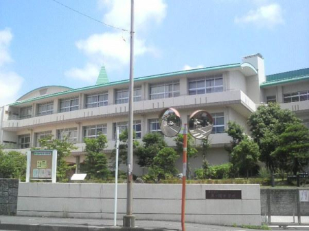 �_�ސ쌧����s�勘3���ڂ̒��Ã}���V�����̎��ӊ�