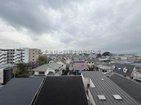 �_�ސ쌧������s���a�c2���ڂ̒��Ã}���V�����̏Z�˂���̒��]�ʐ^