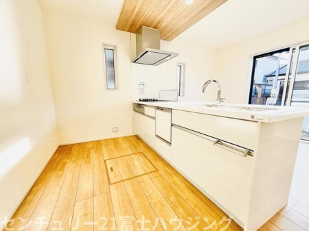 �_�ސ쌧����s�����̐V�z��ˌ��ẴL�b�`��