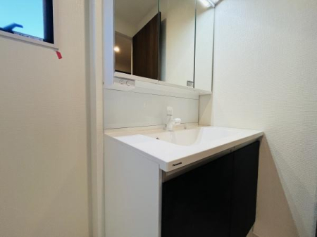 _ސ쌧s̐VzˌĂ̐ʑEʏ