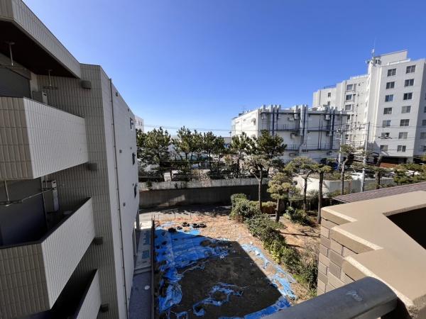 �_�ސ쌧����s�А��C��2���ڂ̒��Ã}���V�����̏Z�˂���̒��]�ʐ^