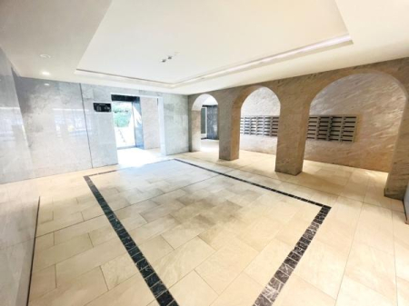 �_�ސ쌧���l�s��q��X6���ڂ̒��Ã}���V�����̃G���g�����X