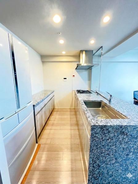 �_�ސ쌧���l�s��q��X6���ڂ̒��Ã}���V�����̃L�b�`��