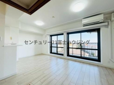 �_�ސ쌧����s���3���ڂ̒��Ã}���V�����̃��r���O