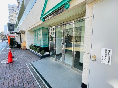 �_�ސ쌧����s����̒��Ã}���V�����̃G���g�����X