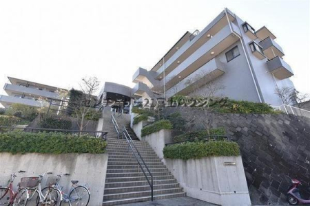 神奈川県藤沢市亀井野 797-2の中古マンションの現地外観写真