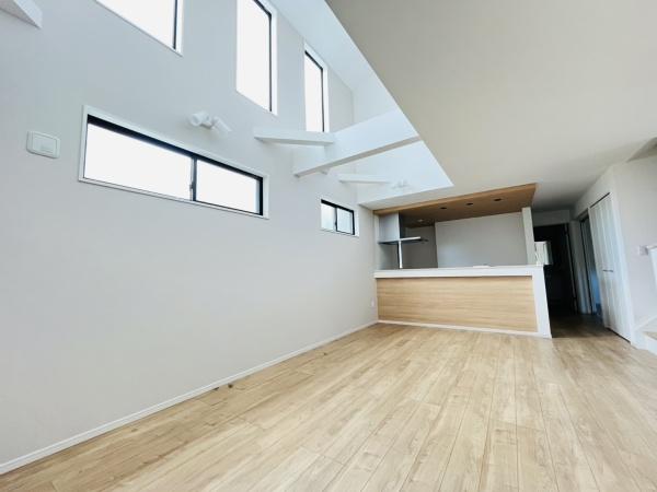 �_�ސ쌧����s�ғ����C��4���ڂ̒��È�ˌ��Ẵ��r���O