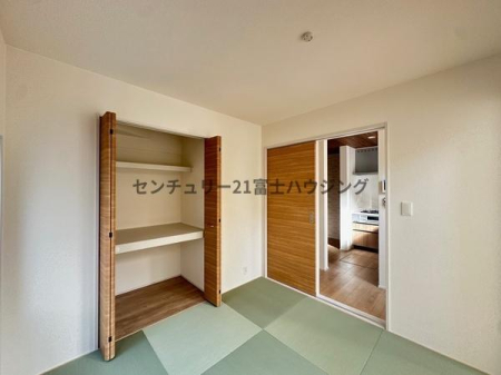 �_�ސ쌧������s�l�{��̐V�z��ˌ��Ă̘a��