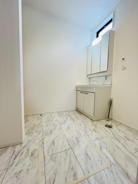 �_�ސ쌧������s����2���ڂ̐V�z��ˌ��Ă̐��ʑ�E���ʏ�