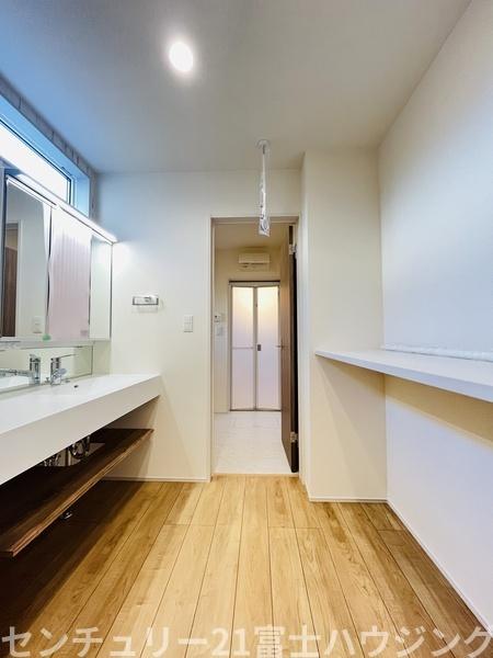 �_�ސ쌧����s�����̐V�z��ˌ��Ă̐��ʑ�E���ʏ�