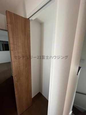 �_�ސ쌧������s�����u2���ڂ̐V�z��ˌ��Ă̎��[