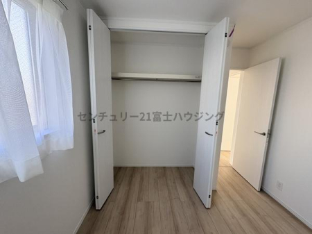 �_�ސ쌧������s������2���ڂ̐V�z��ˌ��Ă̎��[