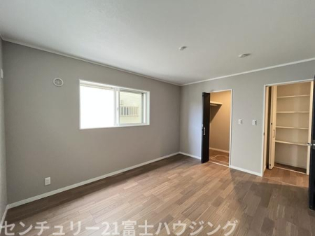 �_�ސ쌧������s����5���ڂ̐V�z��ˌ��Ă̗m��