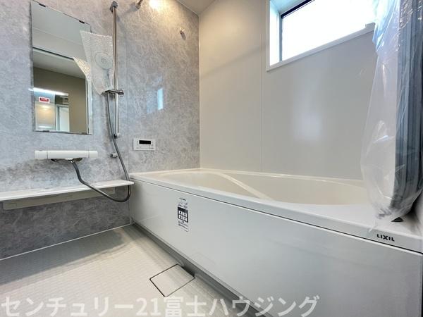 �_�ސ쌧������s����5���ڂ̐V�z��ˌ��Ă̗���