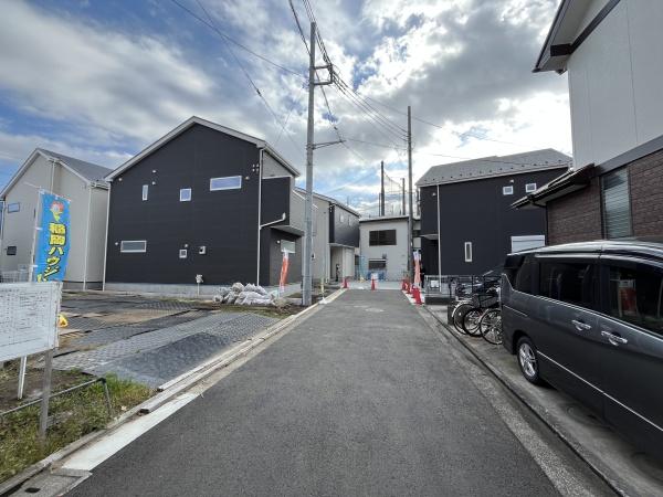 �_�ސ쌧������s����5���ڂ̓y�n�̑O�ʓ��H�܂ތ��n�ʐ^