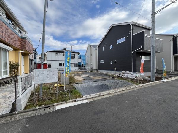 �_�ސ쌧������s����5���ڂ̓y�n�̑O�ʓ��H�܂ތ��n�ʐ^