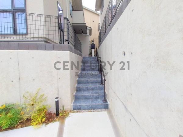 �_�ސ쌧����s���ؑ�1���ڂ̐V�z��ˌ��Ă̂��̑����n