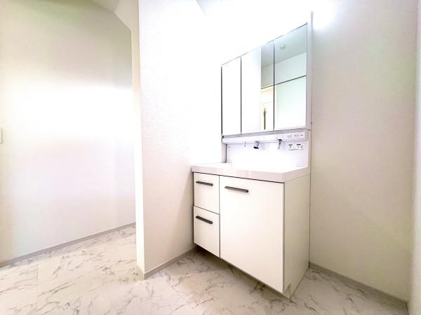 �_�ސ쌧������s���a���̐V�z��ˌ��Ă̗���