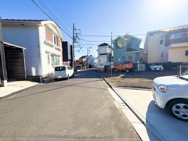 �_�ސ쌧������s���a���̐V�z��ˌ��Ă̑O�ʓ��H�܂ތ��n�ʐ^