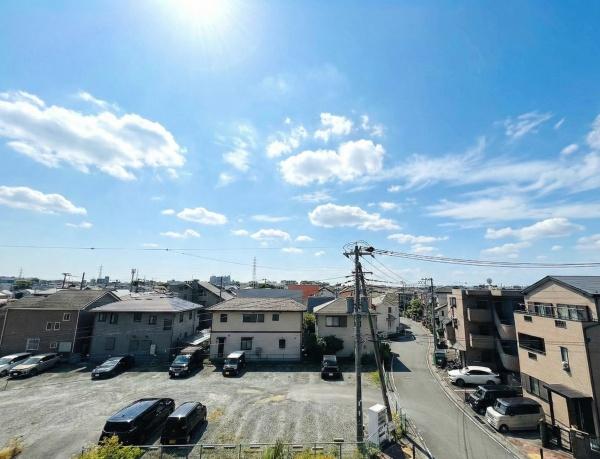 �_�ސ쌧������s���v�ۂ̒��Ã}���V�����̏Z�˂���̒��]�ʐ^