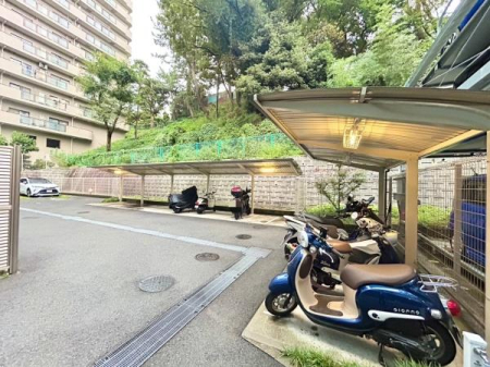 �_�ސ쌧����s�P�s��1���ڂ̒��Ã}���V�����̂��̑����p��