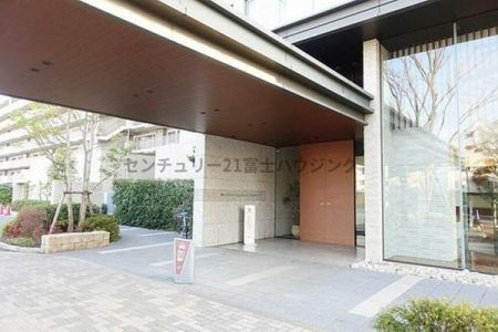 �_�ސ쌧������s�l�����̒��Ã}���V�����̃G���g�����X