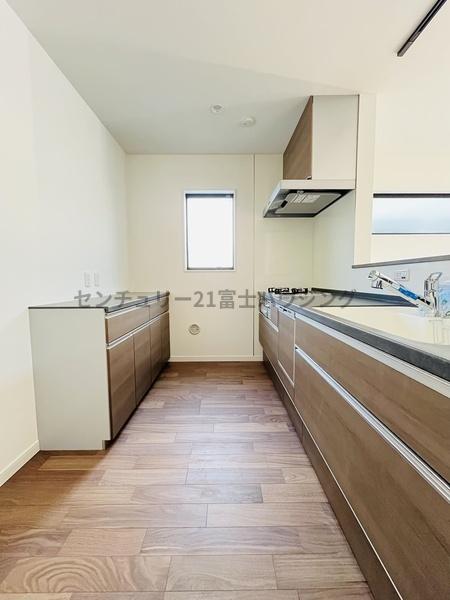 �_�ސ쌧������s�΂��l�̐V�z��ˌ��ẴL�b�`��