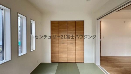 �_�ސ쌧������s�����u2���ڂ̐V�z��ˌ��Ă̘a��