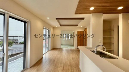 �_�ސ쌧������s�����u2���ڂ̐V�z��ˌ��Ẵ��r���O