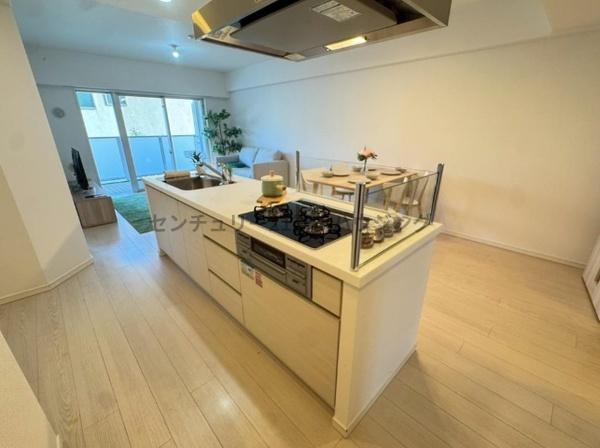 �_�ސ쌧������s���Q1���ڂ̒��Ã}���V�����̃L�b�`��