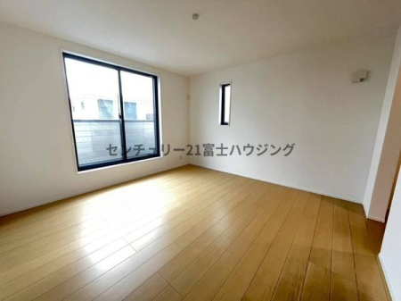 �_�ސ쌧����s�ғ����C��1���ڂ̐V�z��ˌ��Ă̗m��