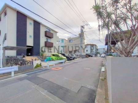 �_�ސ쌧����s�ғ����C��1���ڂ̐V�z��ˌ��Ă̑O�ʓ��H�܂ތ��n�ʐ^