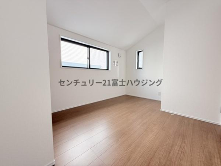 �_�ސ쌧������s�����u2���ڂ̐V�z��ˌ��Ă̗m��