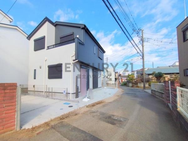 �_�ސ쌧������s�����u2���ڂ̐V�z��ˌ��Ă̑O�ʓ��H�܂ތ��n�ʐ^