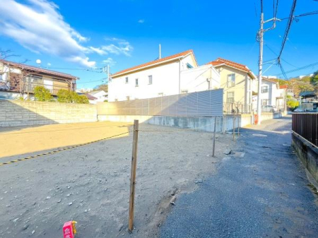 �_�ސ쌧����s�А�2���ڂ̓y�n�̑O�ʓ��H�܂ތ��n�ʐ^