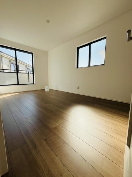 �_�ސ쌧������s�ԉH���̐V�z��ˌ��Ă̗m��