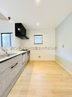 �_�ސ쌧������s���a�c1���ڂ̐V�z��ˌ��ẴL�b�`��