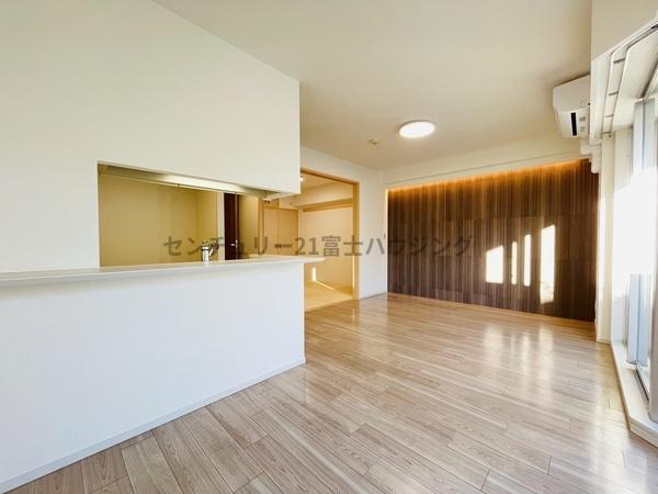 �_�ސ쌧������s�ԏ����̒��Ã}���V�����̃��r���O