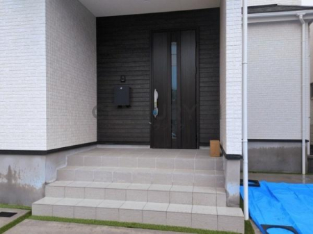 �_�ސ쌧������s�ԉH���̐V�z��ˌ��Ă̌���