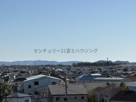 �_�ސ쌧������s�ᏼ���̒��Ã}���V�����̏Z�˂���̒��]�ʐ^