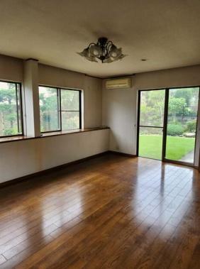 �_�ސ쌧���q�s�򖾎�6���ڂ̒��È�ˌ��Ẵ��r���O