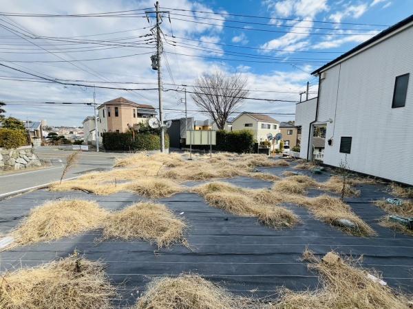 �_�ސ쌧����s�ΐ�2���ڂ̓y�n�̑O�ʓ��H�܂ތ��n�ʐ^