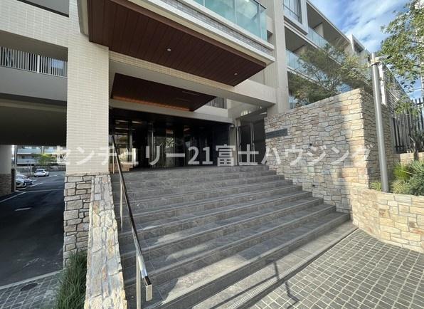 �_�ސ쌧������s���C�ݓ�4���ڂ̒��Ã}���V�����̃G���g�����X